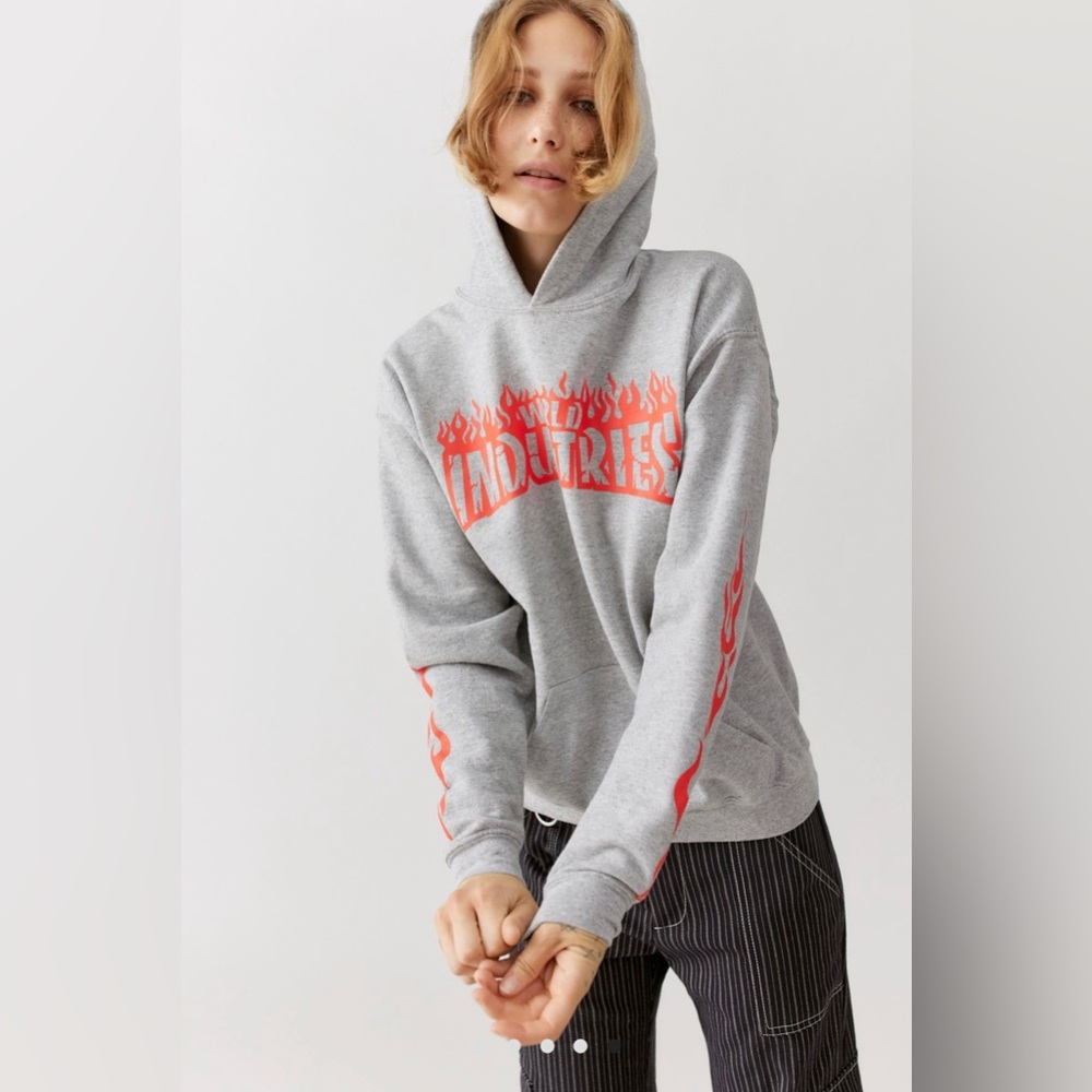 Industrials hoodie from urban outfitters paid 60 want 25 brand new with tags.